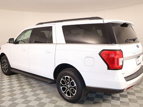 Used 2024 Ford Expedition Max XLT image 24