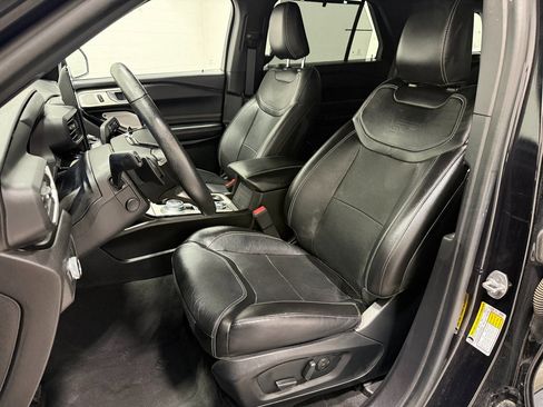 Used 2022 Ford Explorer ST w/ Equipment Group 401A image 11