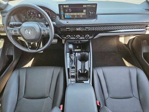 Used 2025 Honda Accord Sport image 25