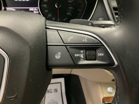 Used 2021 Audi Q5 2.0T Premium w/ Convenience Package image 19