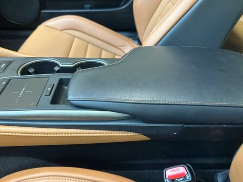 Used 2019 Lexus RC 300 w/ Premium Package RWD image 32