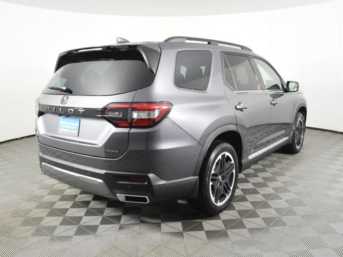 New 2026 Honda Pilot Touring image 6