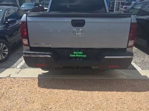 Used 2017 Honda Ridgeline RT image 6