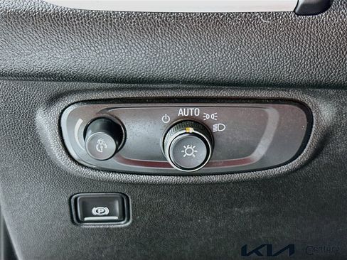 Used 2021 GMC Terrain SLE w/ Elevation Edition FWD image 10