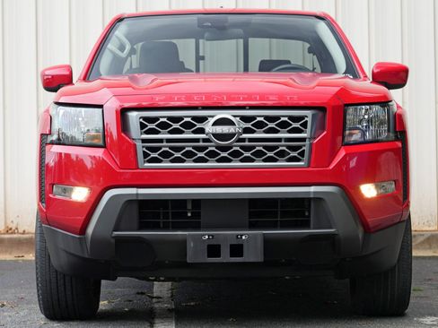 Used 2022 Nissan Frontier SV RWD image 6