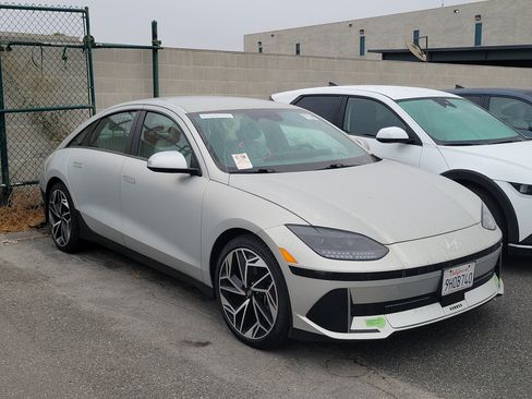 Certified 2023 Hyundai Ioniq 6 SEL RWD image 3