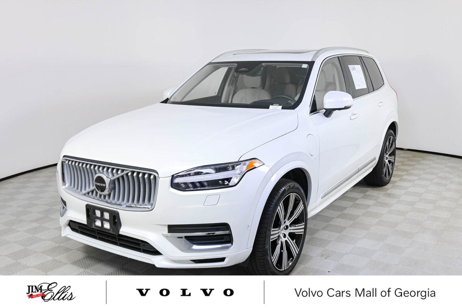 Certified 2025 Volvo XC90 T8 Ultra w/ Protection Package Premier AWD/4WD image 1