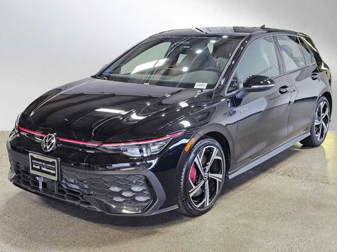 New 2026 Volkswagen GTI SE image 3