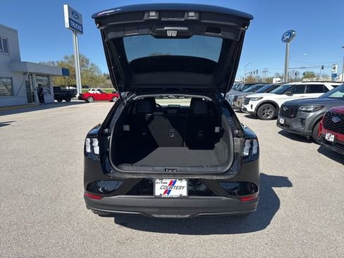 New 2026 Ford Mustang Mach-E Premium AWD/4WD image 32