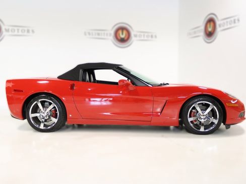 Used 2009 Chevrolet Corvette Convertible w/ Preferred Equipment Group image 5