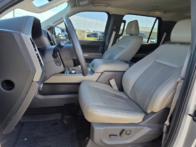 Used 2021 Ford Expedition XLT AWD/4WD image 13