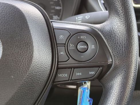 Used 2024 Toyota Corolla LE image 23