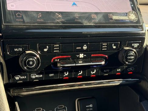 New 2025 Jeep Grand Cherokee L Limited image 17