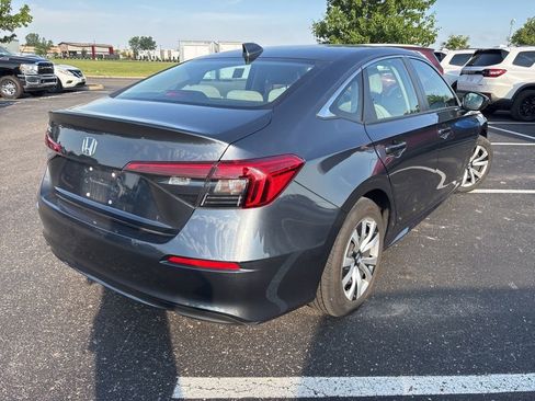 Used 2023 Honda Civic LX image 9