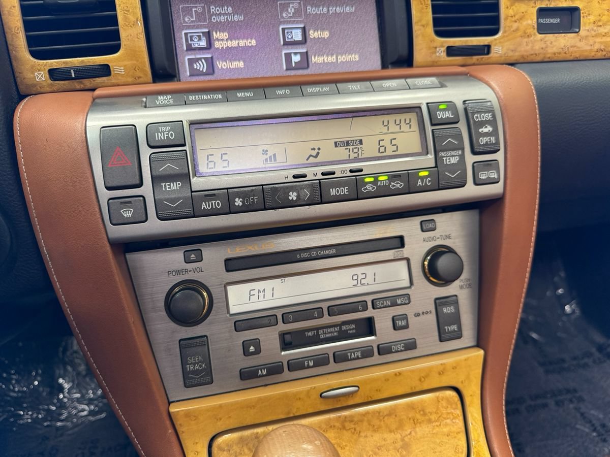 Used 2004 Lexus SC 430 Convertible w/ Preferred Accessory Pkg RWD image 29