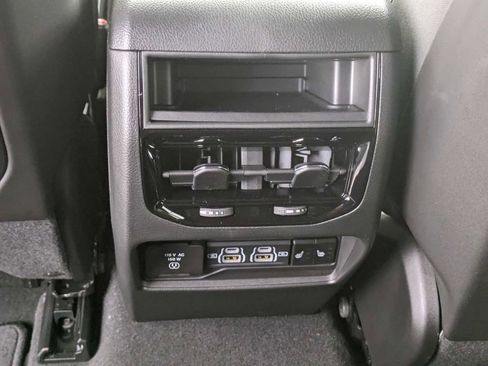 New 2024 Jeep Grand Cherokee Overland w/ Advanced Protech Group III AWD/4WD image 30