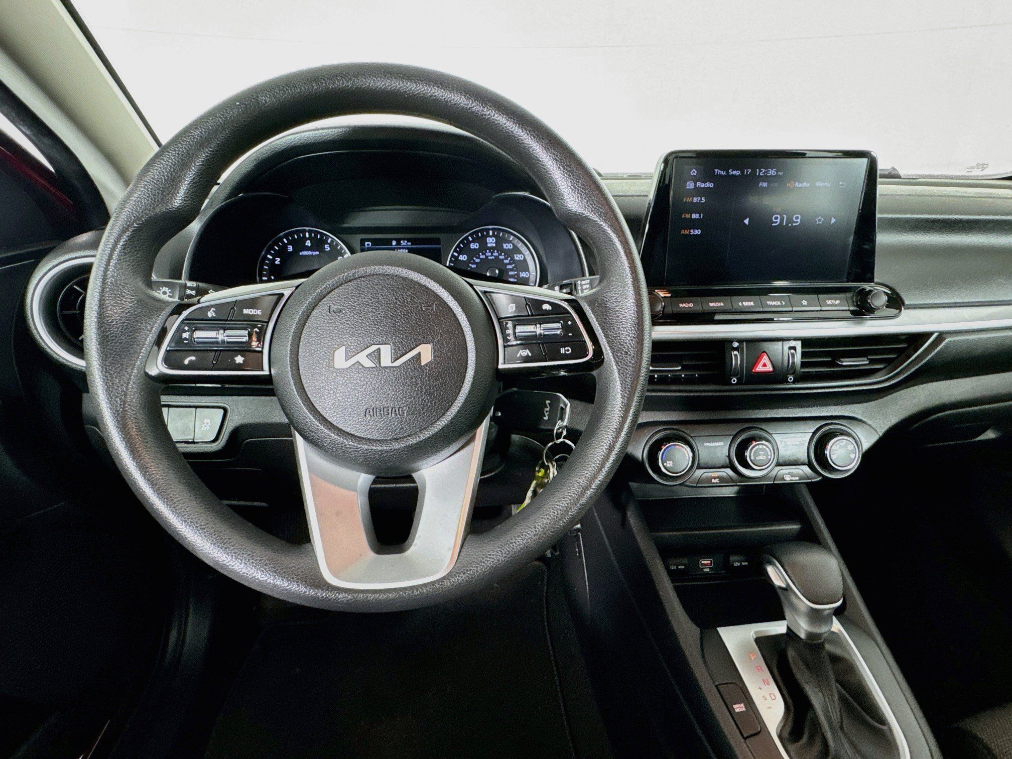 Used 2022 Kia Forte LXS FWD image 10