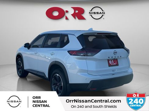 New 2026 Nissan Rogue SV FWD image 7