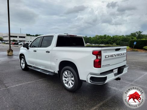 Used 2024 Chevrolet Silverado 1500 Custom RWD image 4