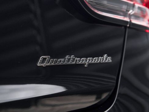 Used 2021 Maserati Quattroporte Trofeo image 19