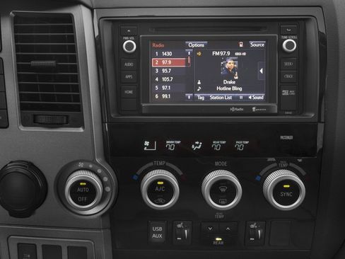 Used 2017 Toyota Sequoia SR5 w/ Premium Package AWD/4WD image 10