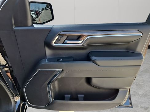 Used 2023 Chevrolet Silverado 1500 LT image 13