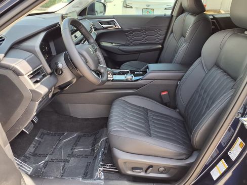 Used 2026 Mitsubishi Outlander SEL FWD image 13