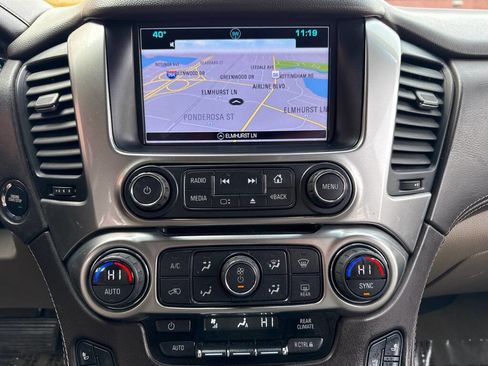 Used 2016 Chevrolet Suburban LTZ image 17