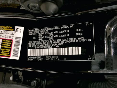 Used 2022 Toyota Highlander XLE AWD/4WD image 37