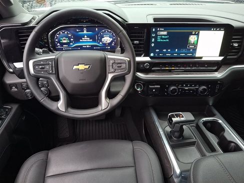 Used 2025 Chevrolet Silverado 1500 LTZ w/ LTZ Premium Package AWD/4WD image 11