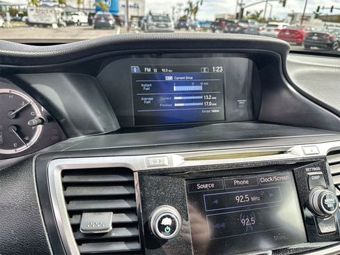 Used 2013 Honda Accord EX-L image 25