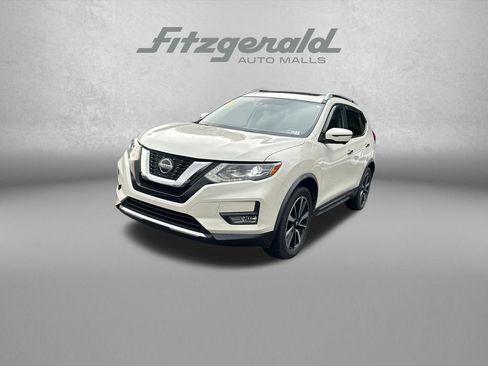 Used 2018 Nissan Rogue SL w/ Premium Package AWD/4WD image 3