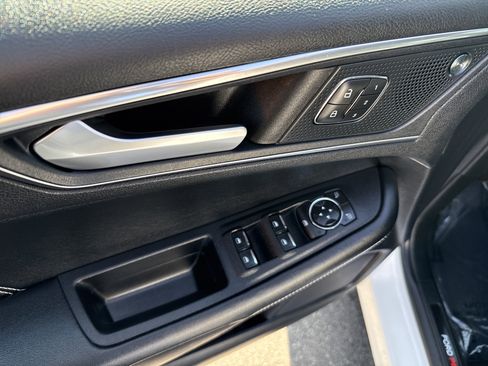 Used 2022 Ford Edge ST w/ Equipment Group 401A image 14