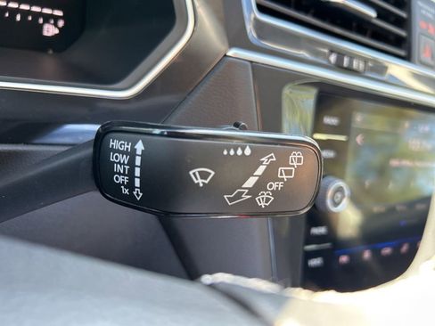 Used 2024 Volkswagen Tiguan S image 28