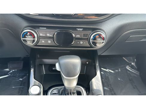 Used 2024 Kia Soul GT-Line FWD image 13