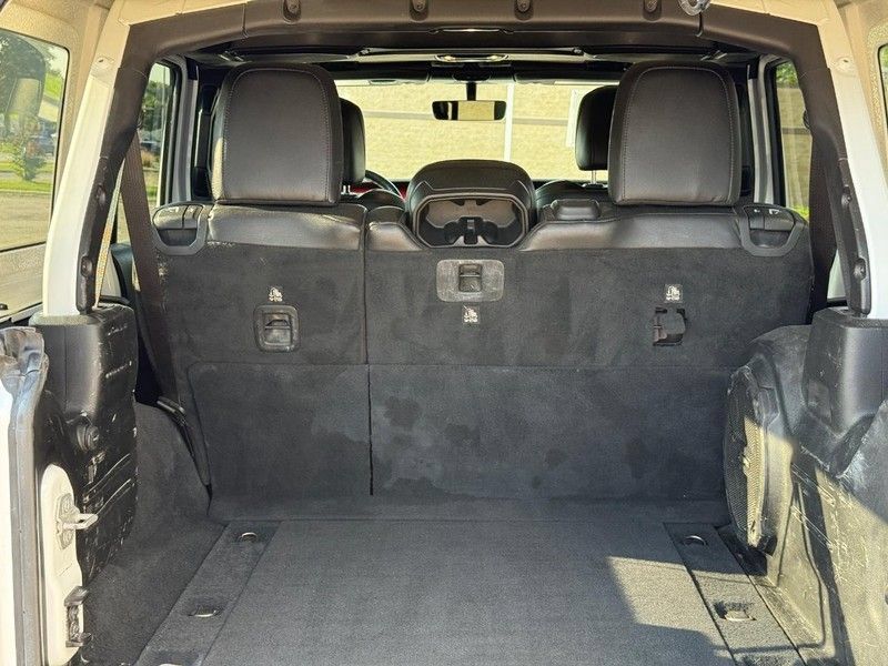 Used 2020 Jeep Wrangler Unlimited Rubicon AWD/4WD image 9