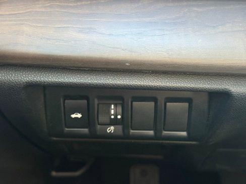 Certified 2023 Subaru Legacy Limited w/ Tech Package 2 AWD/4WD image 10
