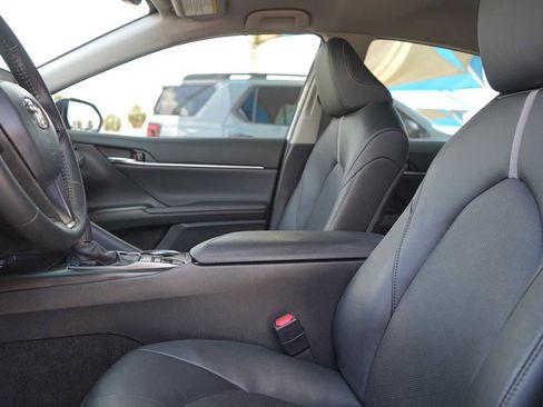 Used 2024 Toyota Camry XSE FWD image 11