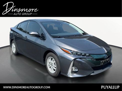 Used 2018 Toyota Prius Prime Advanced FWD image 1