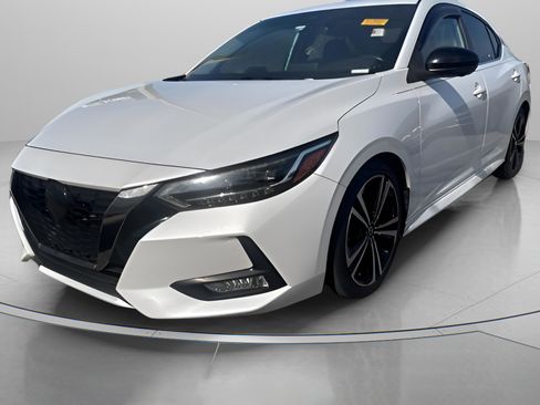 Used 2021 Nissan Sentra SR w/ SR Premium Package image 32