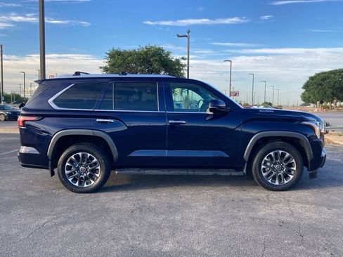 Used 2024 Toyota Sequoia Limited image 4