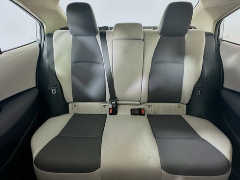 Used 2025 Toyota Corolla LE FWD image 29
