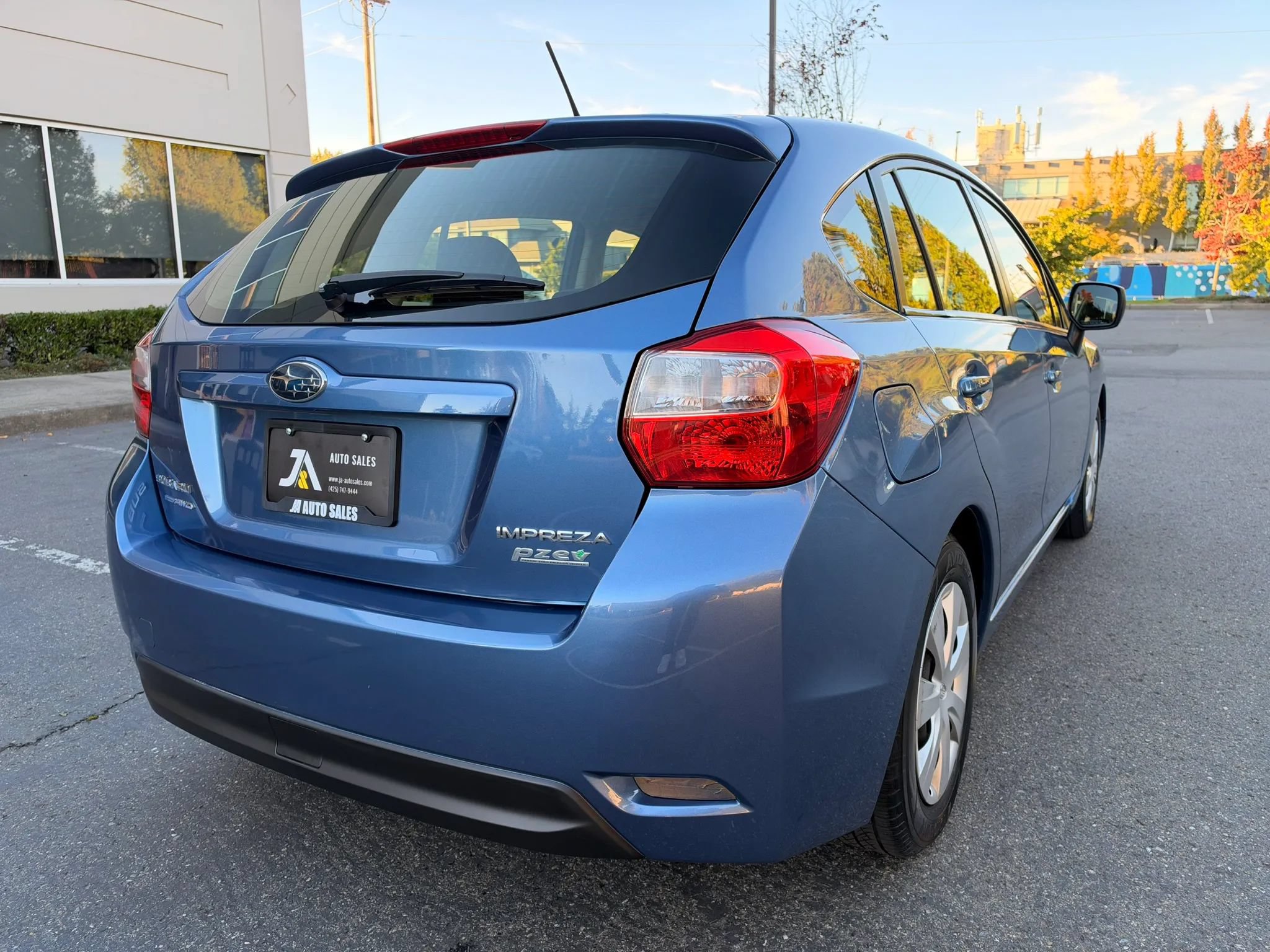 Used 2014 Subaru Impreza 2.0i AWD/4WD image 13