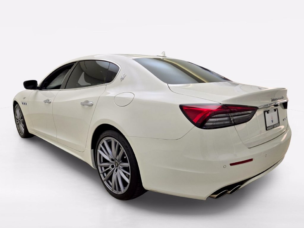 Used 2023 Maserati Quattroporte GT RWD image 11