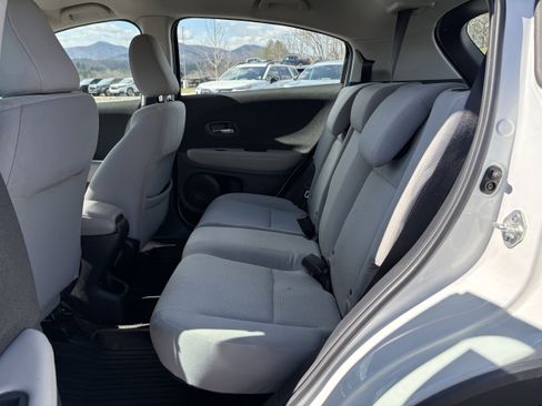 Used 2021 Honda HR-V LX image 30