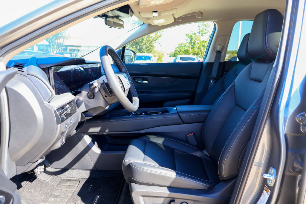 Certified 2026 Nissan Murano SV AWD/4WD image 7