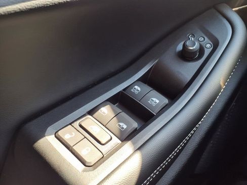 New 2025 Jeep Grand Cherokee L Altitude RWD image 8