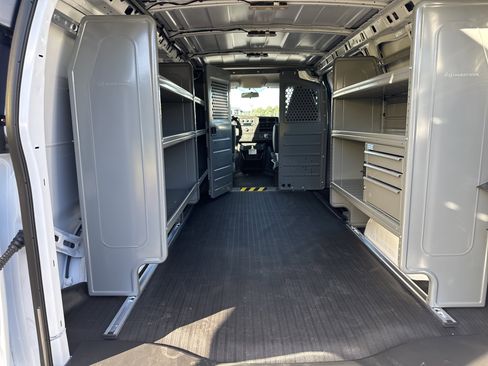 New 2025 GMC Savana 2500 w/ Driver Convenience Package image 29