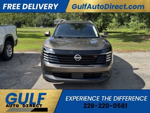 Used 2025 Nissan Kicks SR FWD image 3