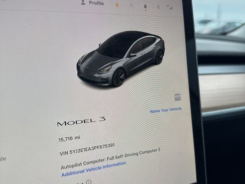 Used 2023 Tesla Model 3 Standard Range image 8